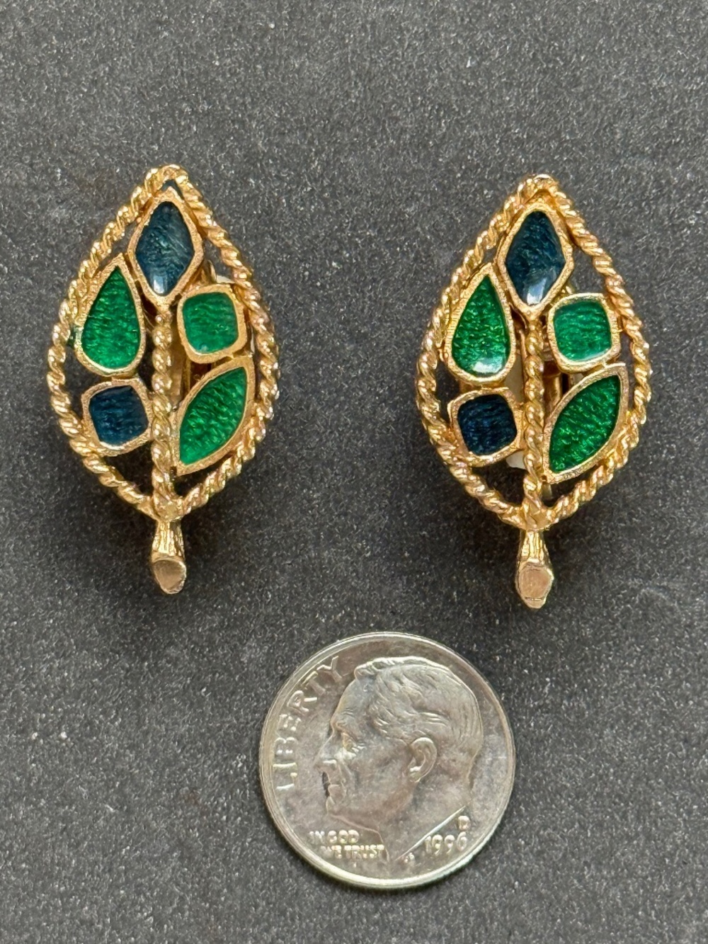 VINTAGE FLORENZA Leaf Clip Earrings Enamel Green Blue Gold MCM - Picture 3 of 6